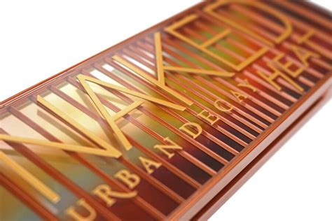 Glam Shine Beautyblog Urban Decay Naked Heat Lidschattenpalette Swatches