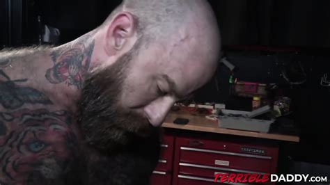 Muscular Hairy Dudes Deepthroating And Barebacking Hardcore