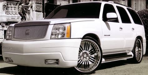 2005 Cadillac Escalade Information And Photos Momentcar