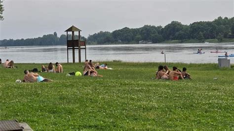 Primi Bagni AllIdroscalo Con Lacqua A Livello Record Dopo Gli Anni