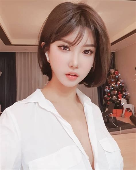 Year Old Hot Streamer Looks Like A Year Old Netizens Stunned