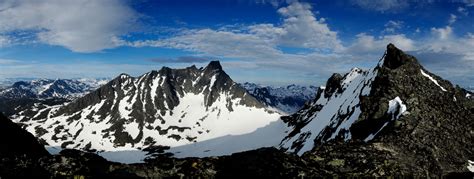 Norges høyeste fjell Store norske leksikon