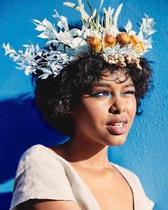 130 Flower Crowns on Black Girls | Un-Ruly ideas | natural hair styles, hair styles, curly hair ...