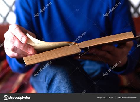 Man Sitting Couch Reading Book — Stock Photo © chisi666 #378760492