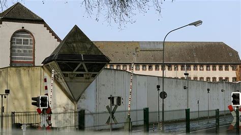 Sex Unfall im Gefängnis Mörder stirbt bei autoerotische Praktiken Abendzeitung München