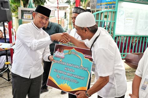 Galeri Foto Sekda Kota Medan Wiriya Alrahman Menyampaikan Program