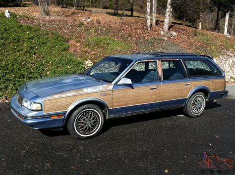 1988 Oldsmobile 4door Sdn Cutlass Cruiser Station Wagon With Low Miles