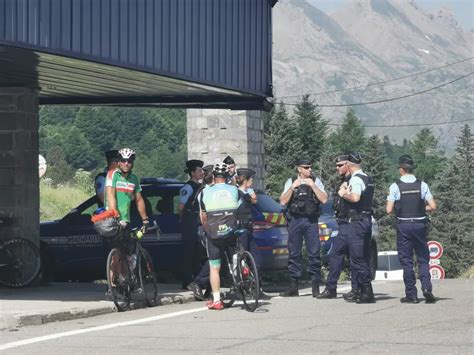 Los Ciclistas Realizan La Quebrantahuesos Por Su Cuenta Im Genes