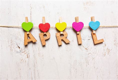april birth flowers symbolism  meaning  daisies  sweet peas   animals