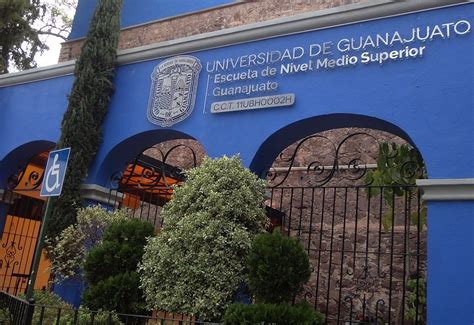 Llegan las chinches a Guanajuato en específico a la Prepa Oficial de