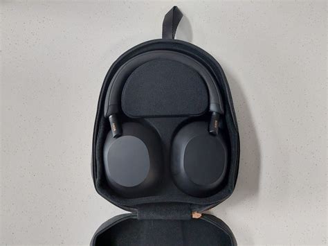 Review Sony’s Xm5 Headphones Are Excellent Businessdesk