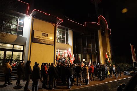 Przed Siedzib Tvp Lublin Odby Si Protest Po Decyzji Ministra