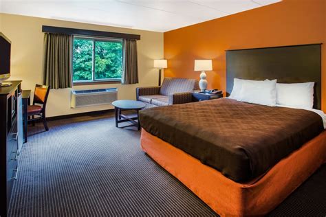 AmericInn by Wyndham Menomonie | Menomonie, WI Hotels