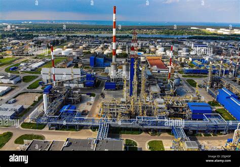 Gdansk Refinery High Resolution Stock Photography And Images Alamy