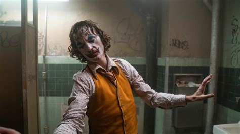 'Joker' Review: Angry, Beautiful, and Empty | GQ