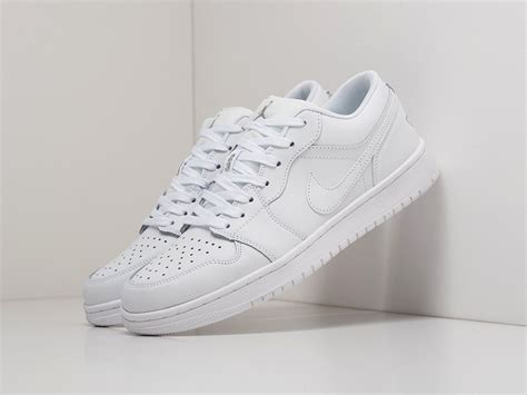 Купить Кроссовки Nike Air Jordan 1 Low цвет Белый купить по цене 3300 ...