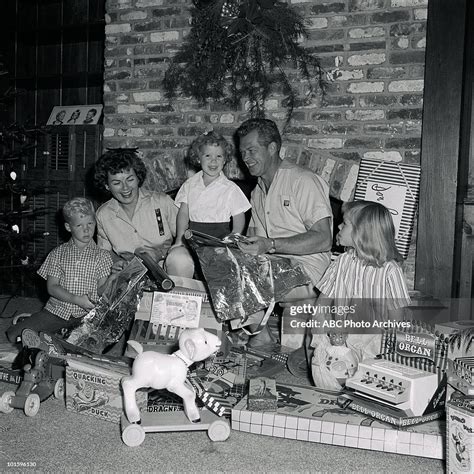 Angels Bill Williams Christmas Pictures Aired On December 2 News Photo Getty Images