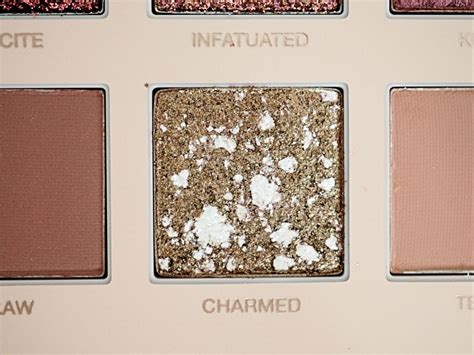 Huda Beauty The New Nude Eye Shadow Palette Review