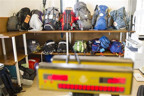 Almacenamiento De Mochilas En Albergues Del Camino De Fisterra