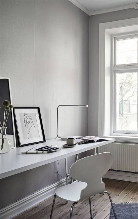 Simple grey office space - COCO LAPINE DESIGN | Home office design ...