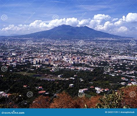 Mount Vesuvius Near Naples Italy Stock Image Image Of Vesuvius