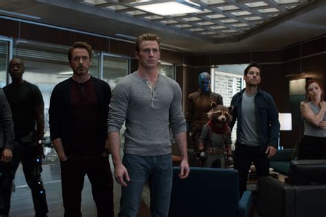 'Avengers: Endgame' Review: MCU's Long Goodbye Is an Emotional Wipeout - Rolling Stone