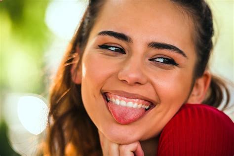 How To Clean Your Tongue For Better Oral Health Beseen