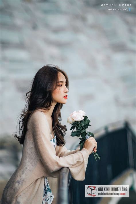 Hot girl Nguyễn Vân Anh khoe dáng chuẩn bằng đồ gợi cảm