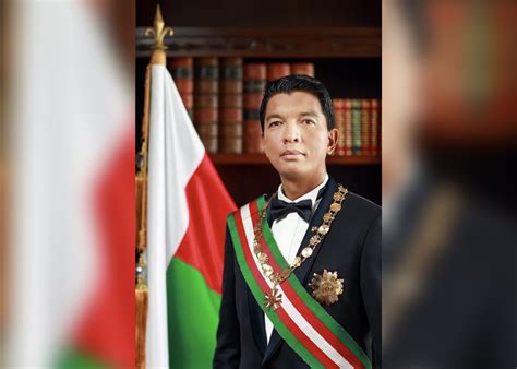 Madagascar Andry Rajoelina réélu président au premier tour