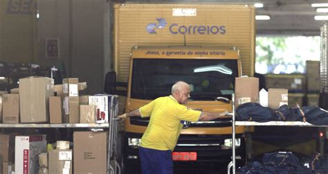 Correios realizam leilão de encomendas não entregues nesta terça feira