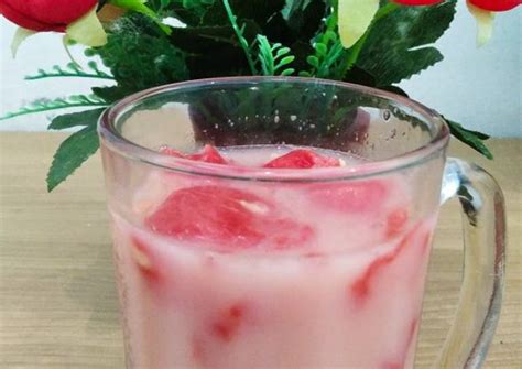 Resep Es Yakult Semangka Oleh Yelvi Levani Cookpad