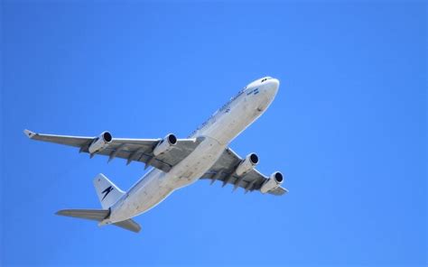 Tahun Depan Transnusa Pakai Pesawat Arj Buatan China