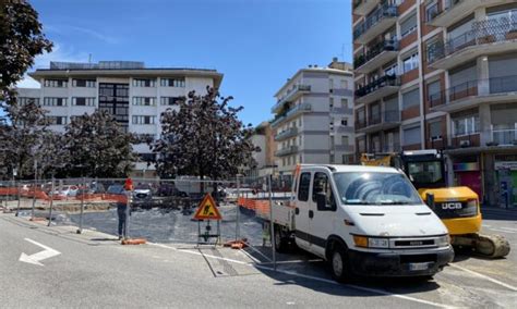 Rotatoria In Via Baschenis Al Posto Del Benzinaio Ok Della Giunta Al