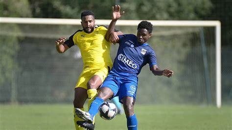 Foot Amateur Régional 1 Poule Le Co Briochin Avec Maîtrise Face à Liffré