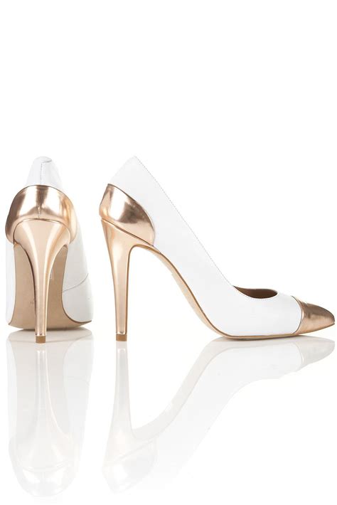 Taking The Metallic Cap Toe Trend To The Heel V Classy Golden