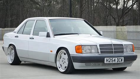 Mercedes-Benz 190D 2.5 - W201 Market - CLASSIC.COM