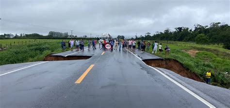 Chuva Deixa Mais De 600 Pessoas Desabrigadas Ou Desalojadas No ES