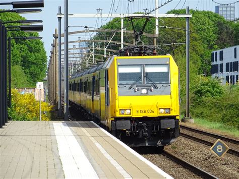 Ns 186 034 Tilburg Reeshof Nederlandse Spoorwegen Class … Flickr