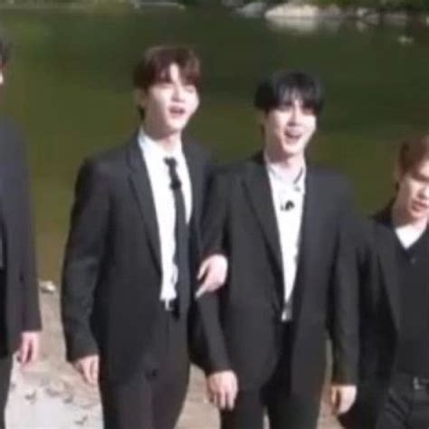 On Twitter Cute Gay Twitter Hanbin