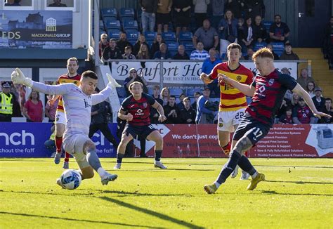 Derek Adams Wary Of Partick Thistle S Thirst For Revenge Ahead Of First