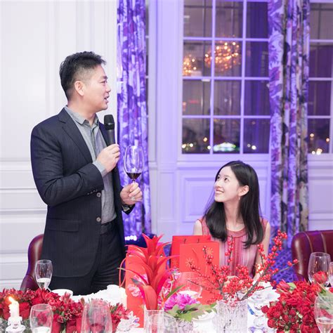 Tiếc nuối khi xem lại loạt ảnh hot girl trà sữa rạng rỡ bên chồng tỷ phú trước scandal có nguy