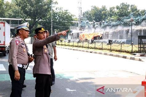 Polisi Kerahkan 2 959 Personel Amankan Pesta Rakyat Di Monas Besok