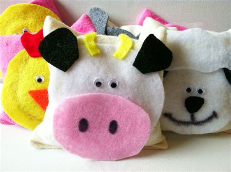 We Like to Learn as We Go!: Farm Animal Bean Bags