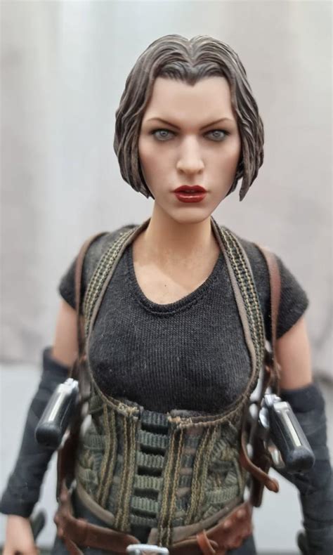 Hot Toys Alice Resident Evil Hobbies Toys Toys Games On Carousell