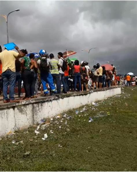 Caminhão Do Serasa Atrai Centenas De Endividados Em São Luís O Imparcial