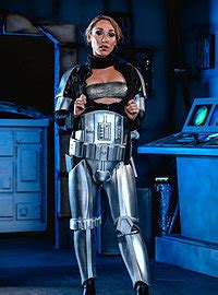 Lily Labeau Gets Nicely Fucked In Standing Position Movie Erik Everhard Milf Fox