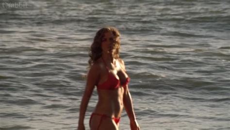 Naked Aura Cristina Geithner In Mar De Fondo