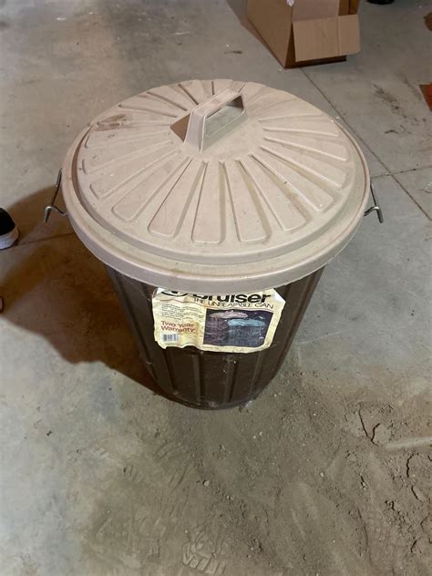 Bruiser Trash Can 2 3 People Dome Tent Various Proxibid