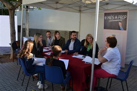 El Ayuntamiento de la Vall d Uixó señaliza las plazas de aparcamiento