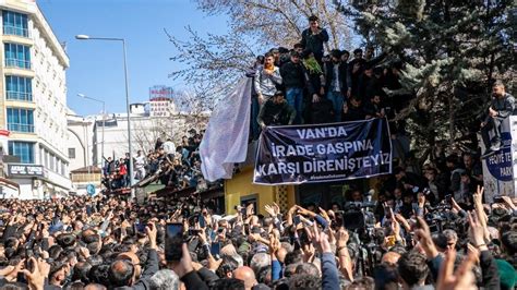 Türkei Prokurdischer Politiker Abdullah Zeydan wird nach Protesten